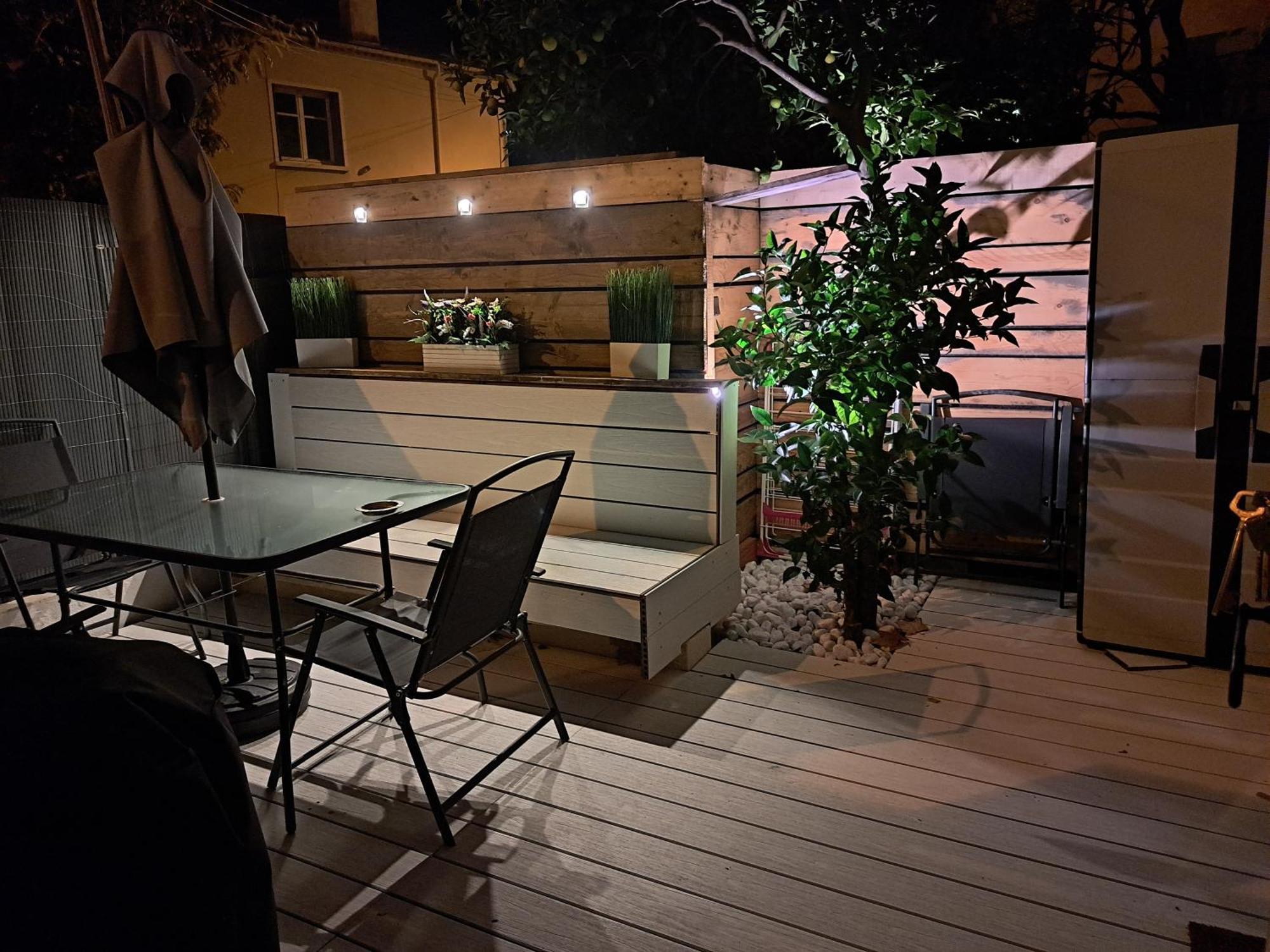 Seduisant Studio Avec Cour Privative La Crau Bagian luar foto