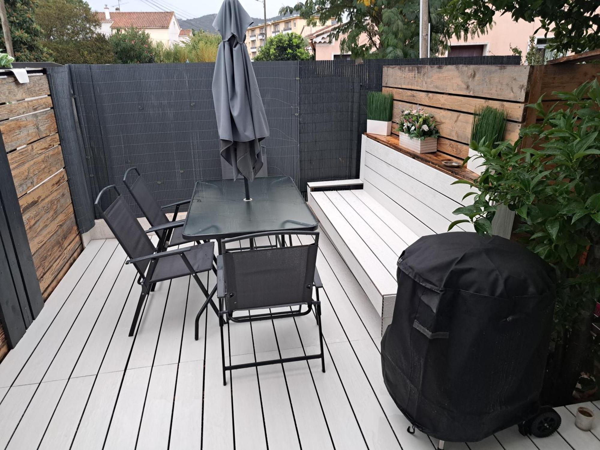 Seduisant Studio Avec Cour Privative La Crau Bagian luar foto